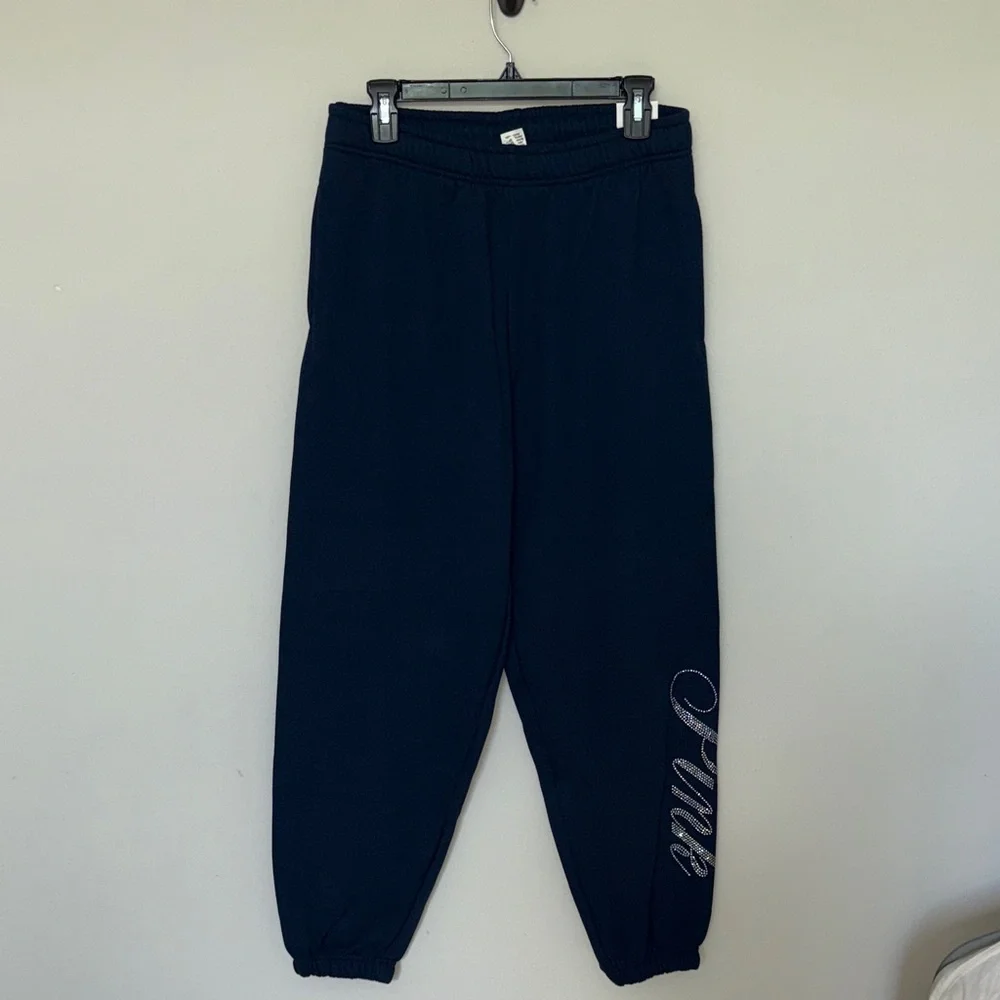 VS Pink Ivy Fleece Relaxed Sweatpants